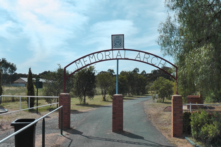 Memorial Arch